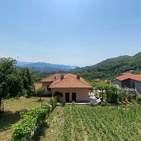 Вилла A Ca Du Baciccia Oneto Экстерьер фото